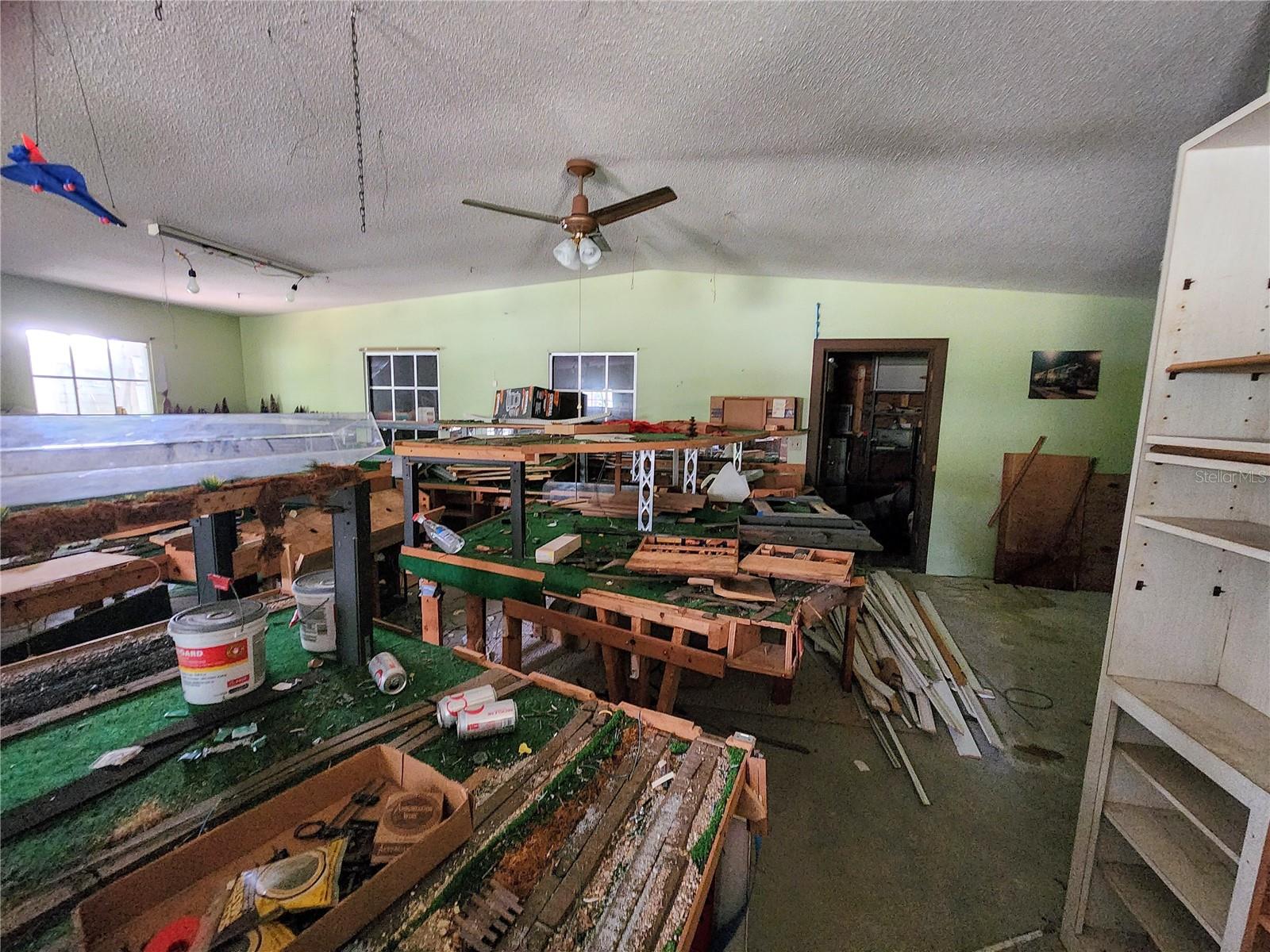 SOUTH VENICE - Residential