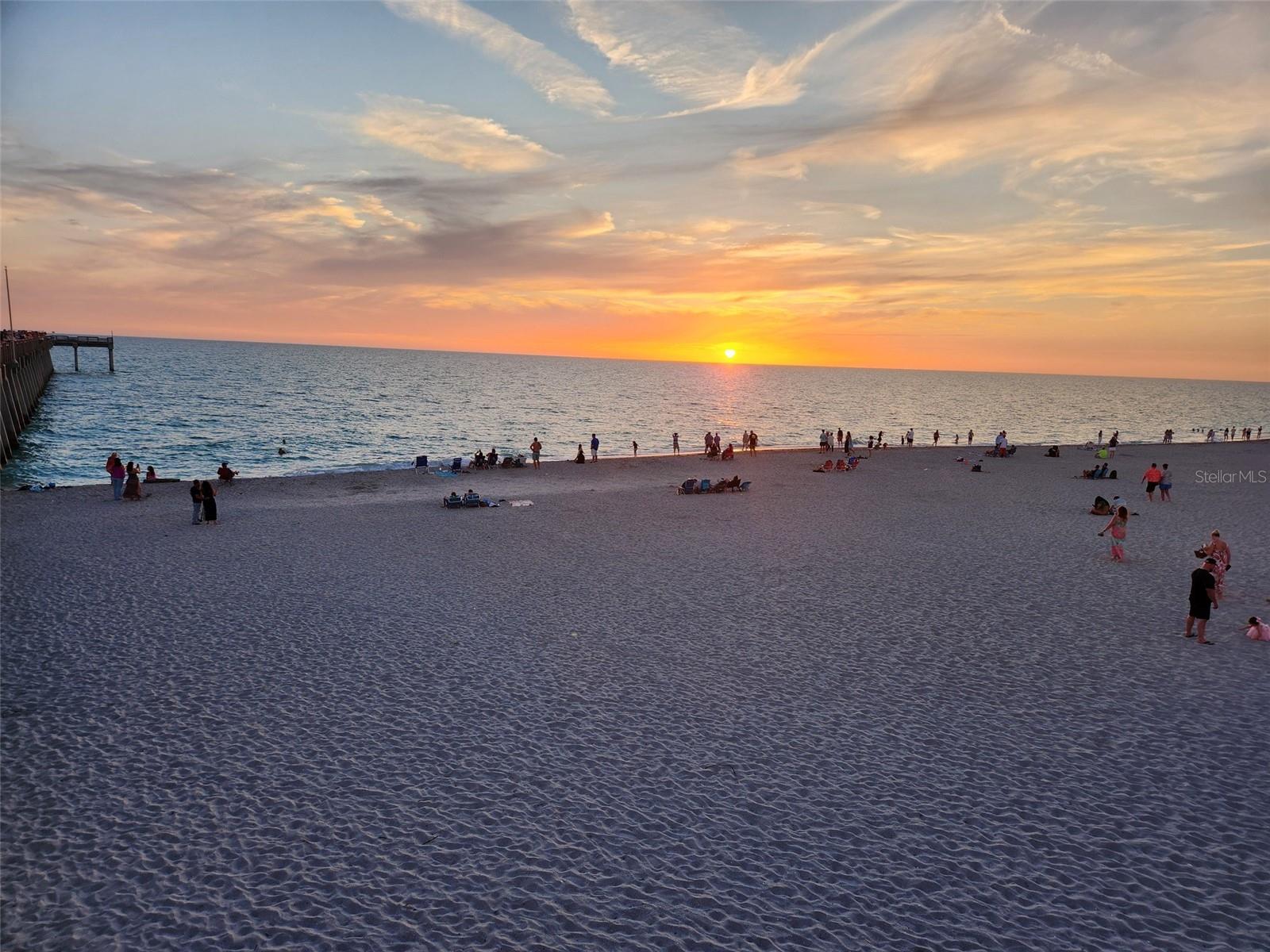 SOUTH VENICE - Residential