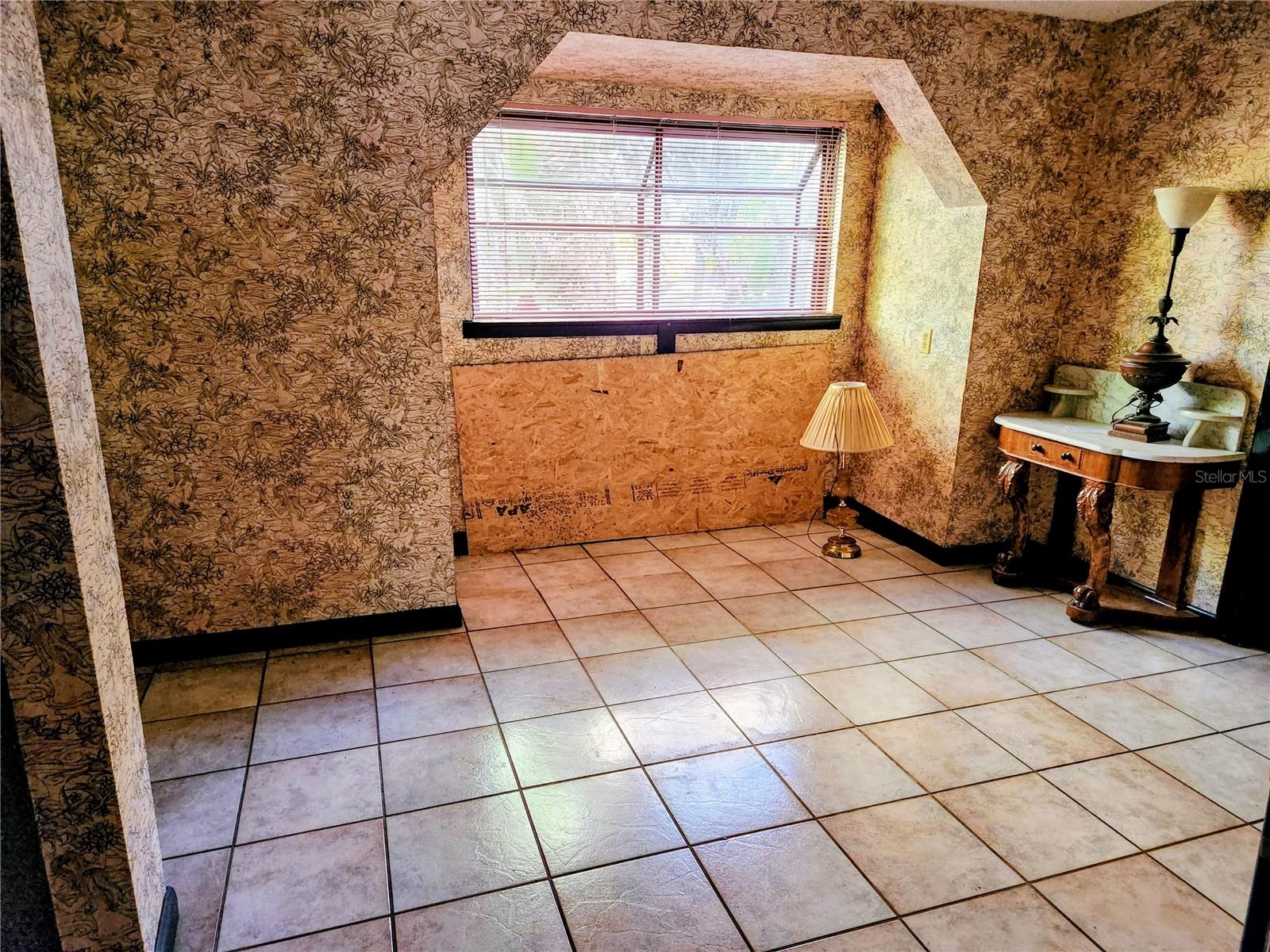 SOUTH VENICE - Residential