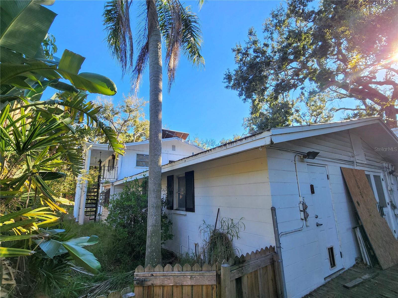 SOUTH VENICE - Residential