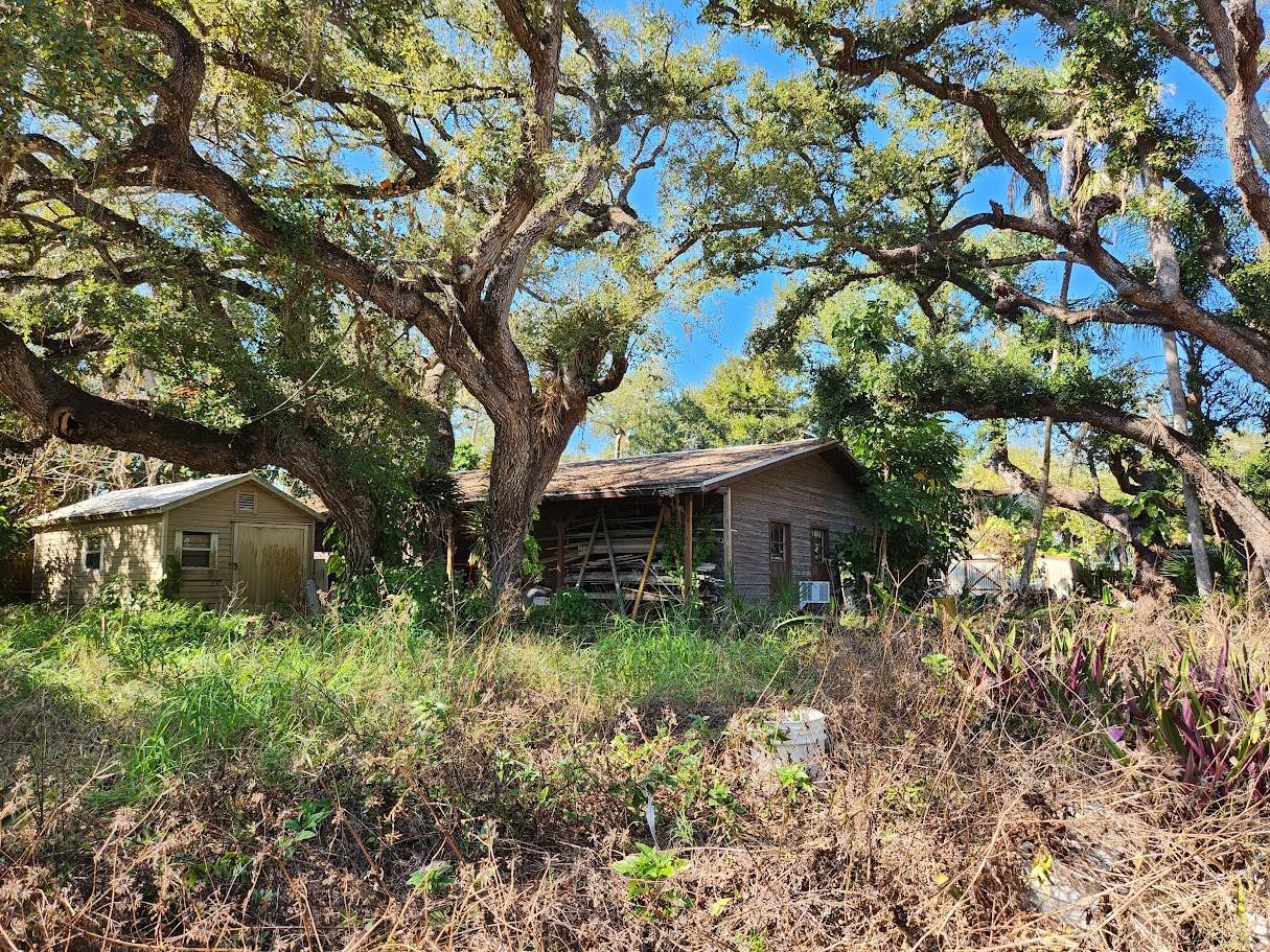 SOUTH VENICE - Residential