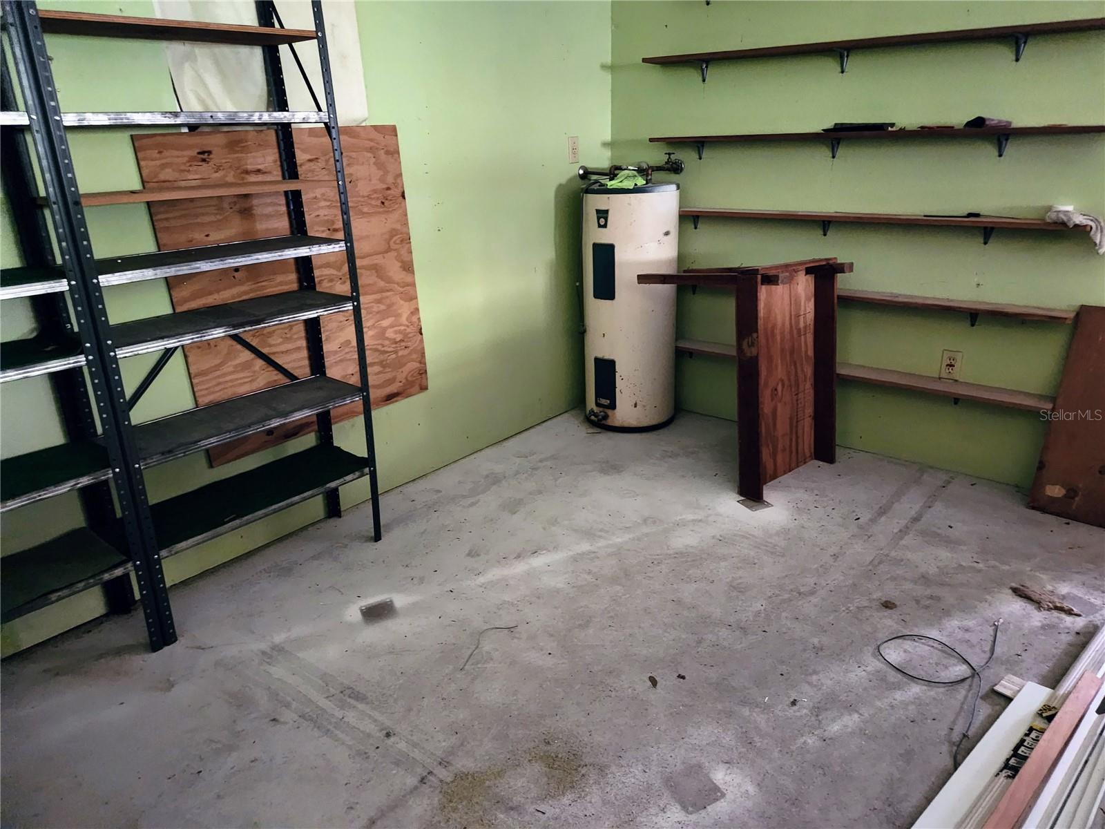 SOUTH VENICE - Residential