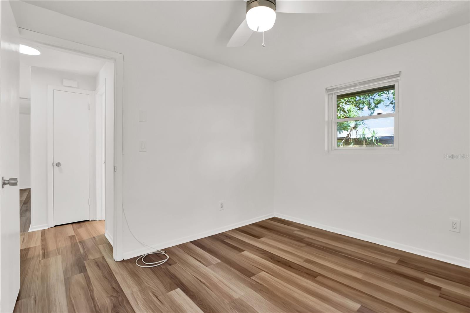 LARGO LAKE VILLAS - Residential