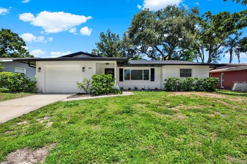 Photo of 980 5th Avenue NE, Largo, FL 33770 (MLS # TB8467360)