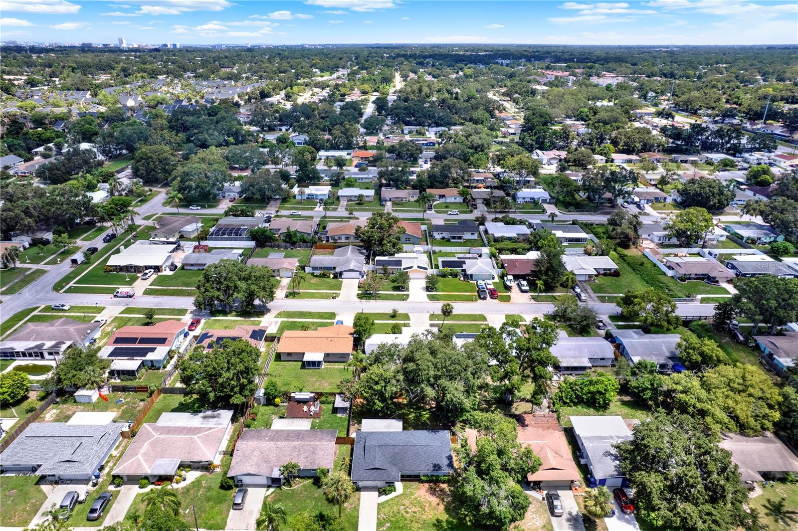 LARGO LAKE VILLAS - Residential