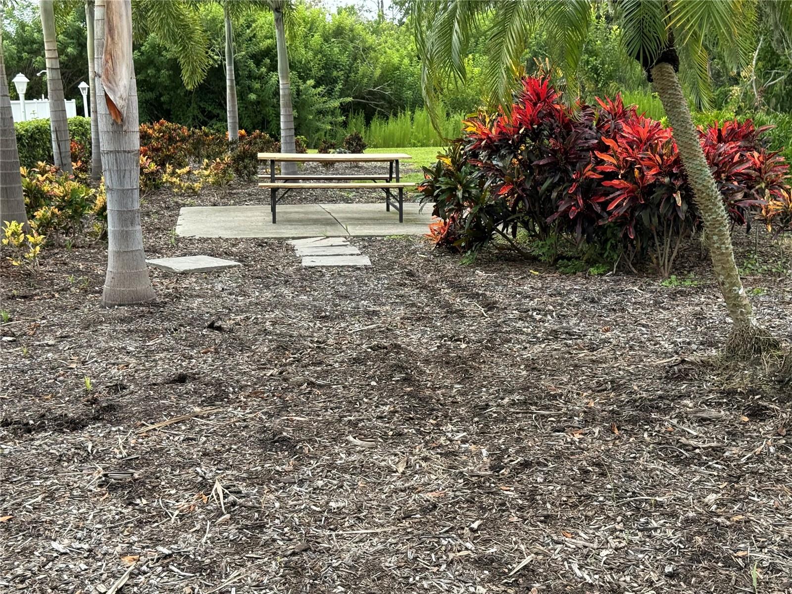 VERANDA 2 AT HERITAGE OAKS - Residential Lease