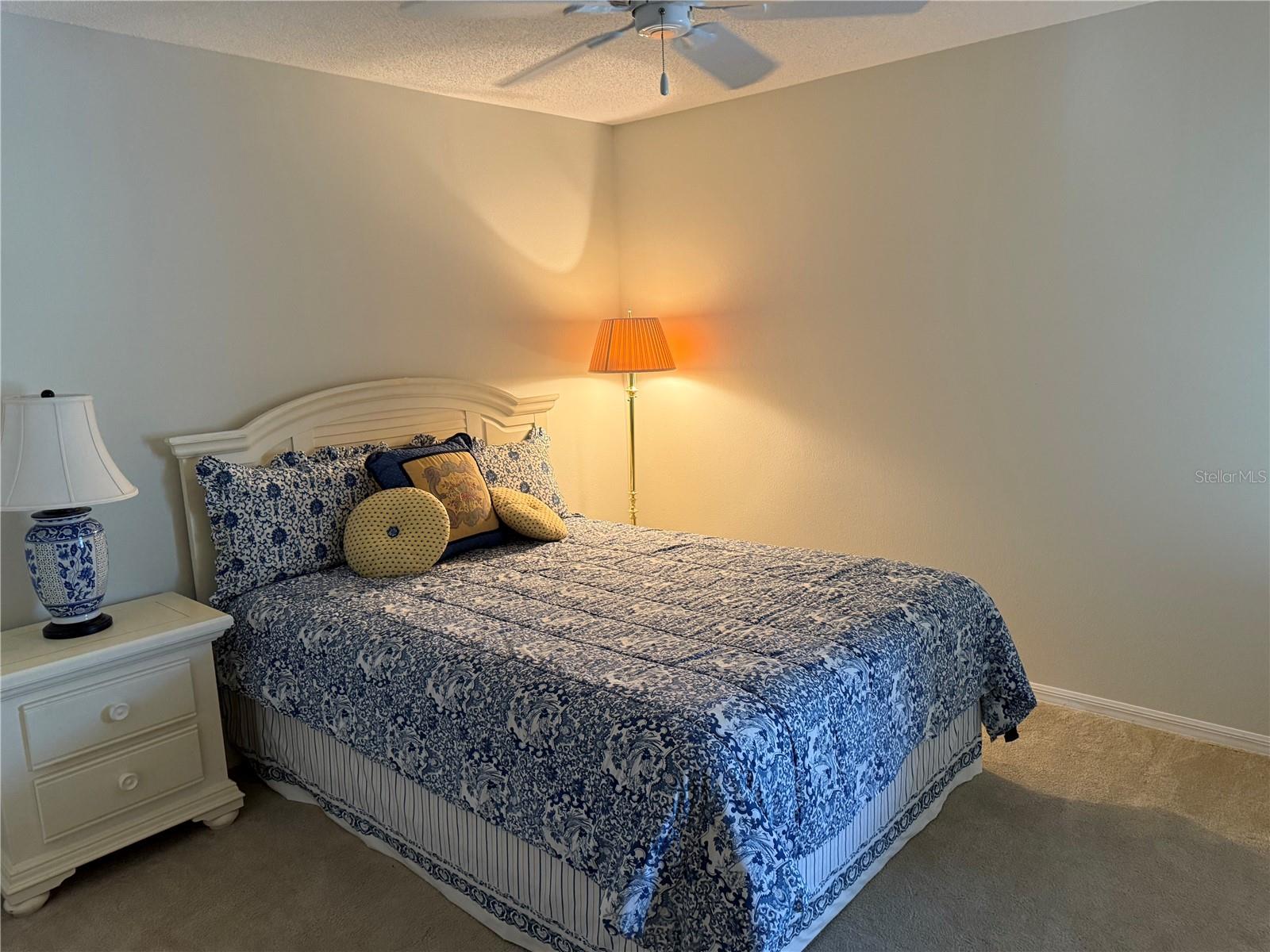 VERANDA 2 AT HERITAGE OAKS - Residential Lease