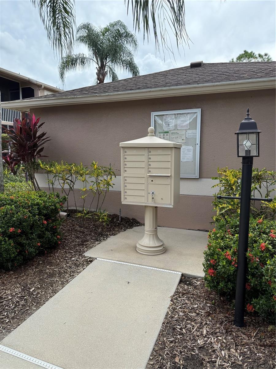 VERANDA 2 AT HERITAGE OAKS - Residential Lease