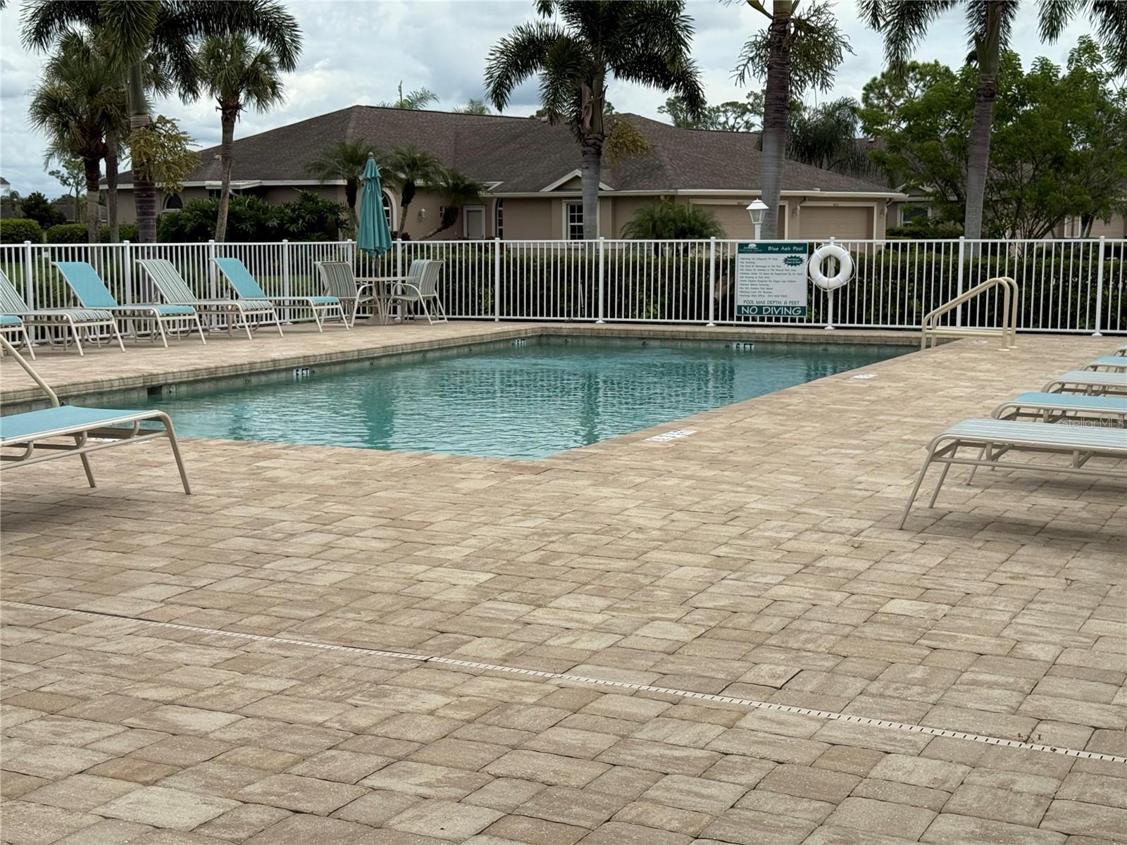 VERANDA 2 AT HERITAGE OAKS - Residential Lease