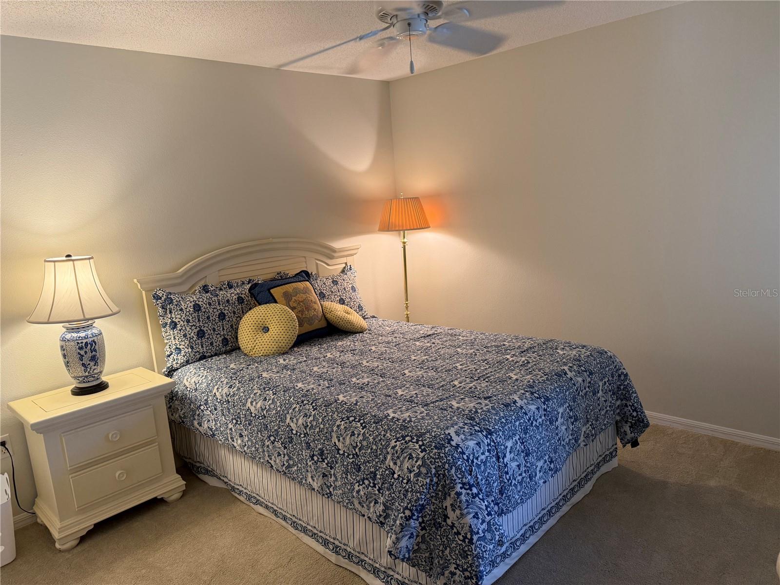 VERANDA 2 AT HERITAGE OAKS - Residential Lease