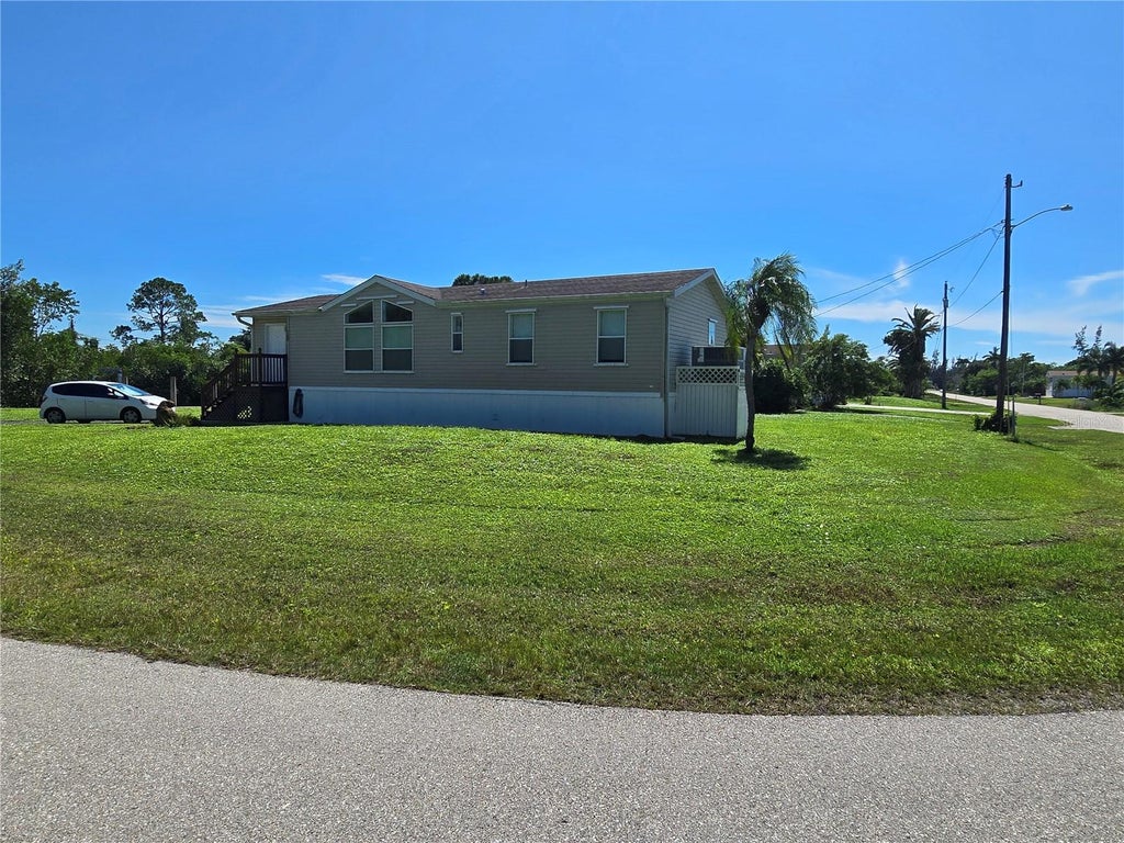 Photo of 1125 Marlin Drive, Punta Gorda, FL 33950 (MLS # C7531926)