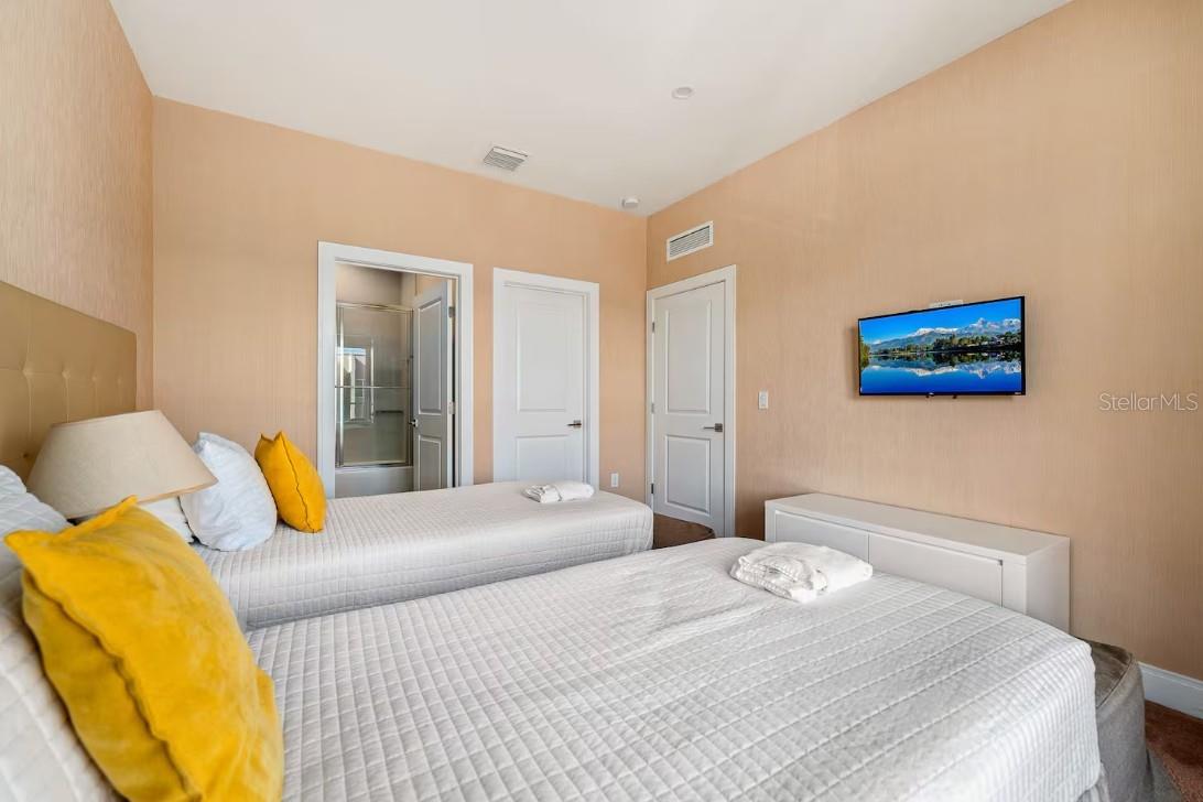 MAGIC VILLAGE - Residential