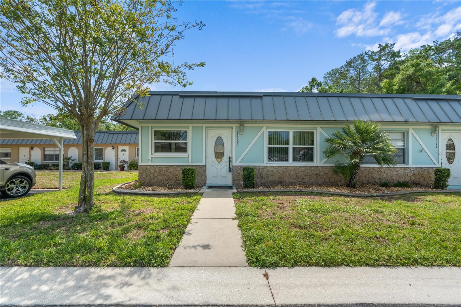 PARADISE POINTE WEST - Residential