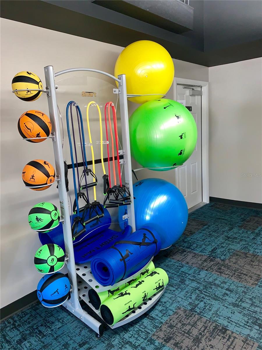 PARADISE POINTE WEST - Residential