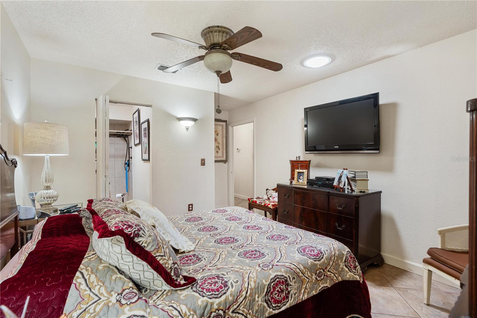 PARADISE POINTE WEST - Residential