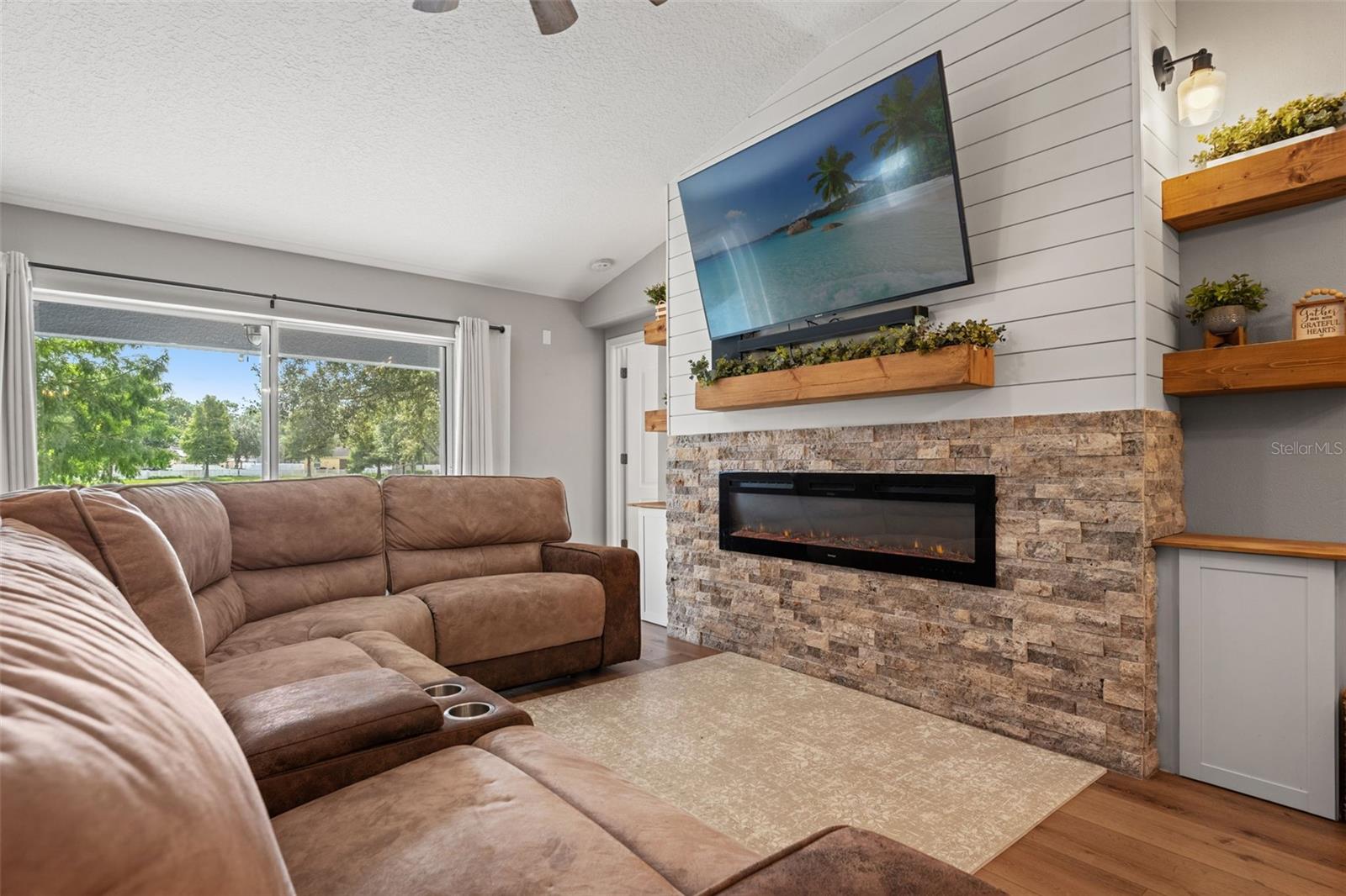 VERANDAHS - Residential