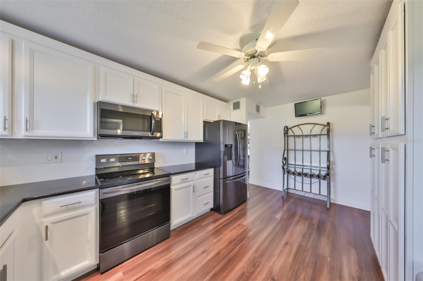 DEL WEBBS SUN CITY FLORIDA UN - Residential