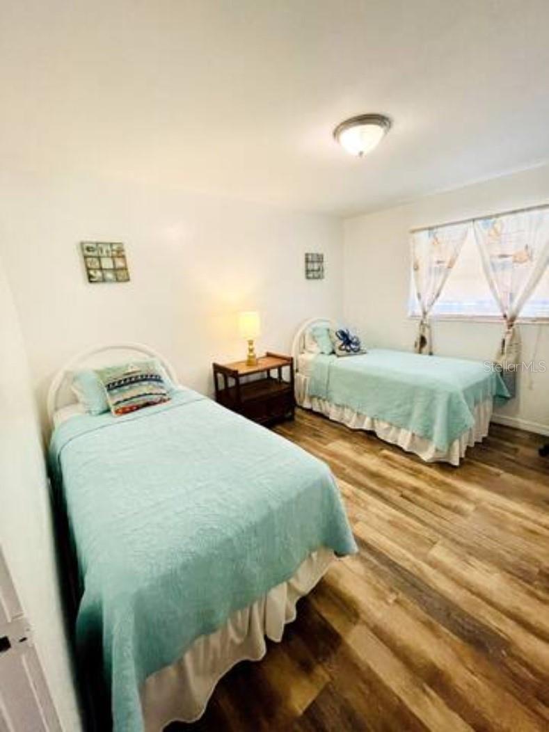 SOUTH GATE RIDGE 04 - Residential Lease