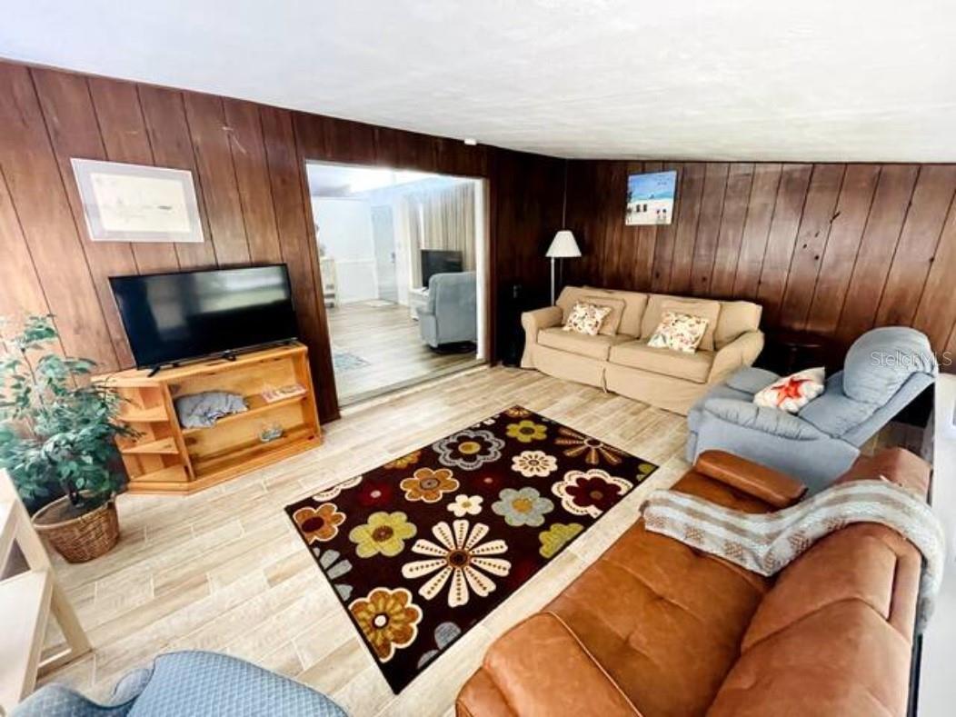 SOUTH GATE RIDGE 04 - Residential Lease