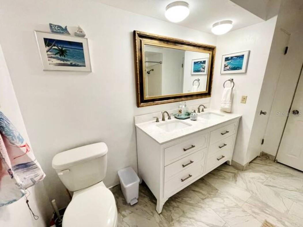 SOUTH GATE RIDGE 04 - Residential Lease