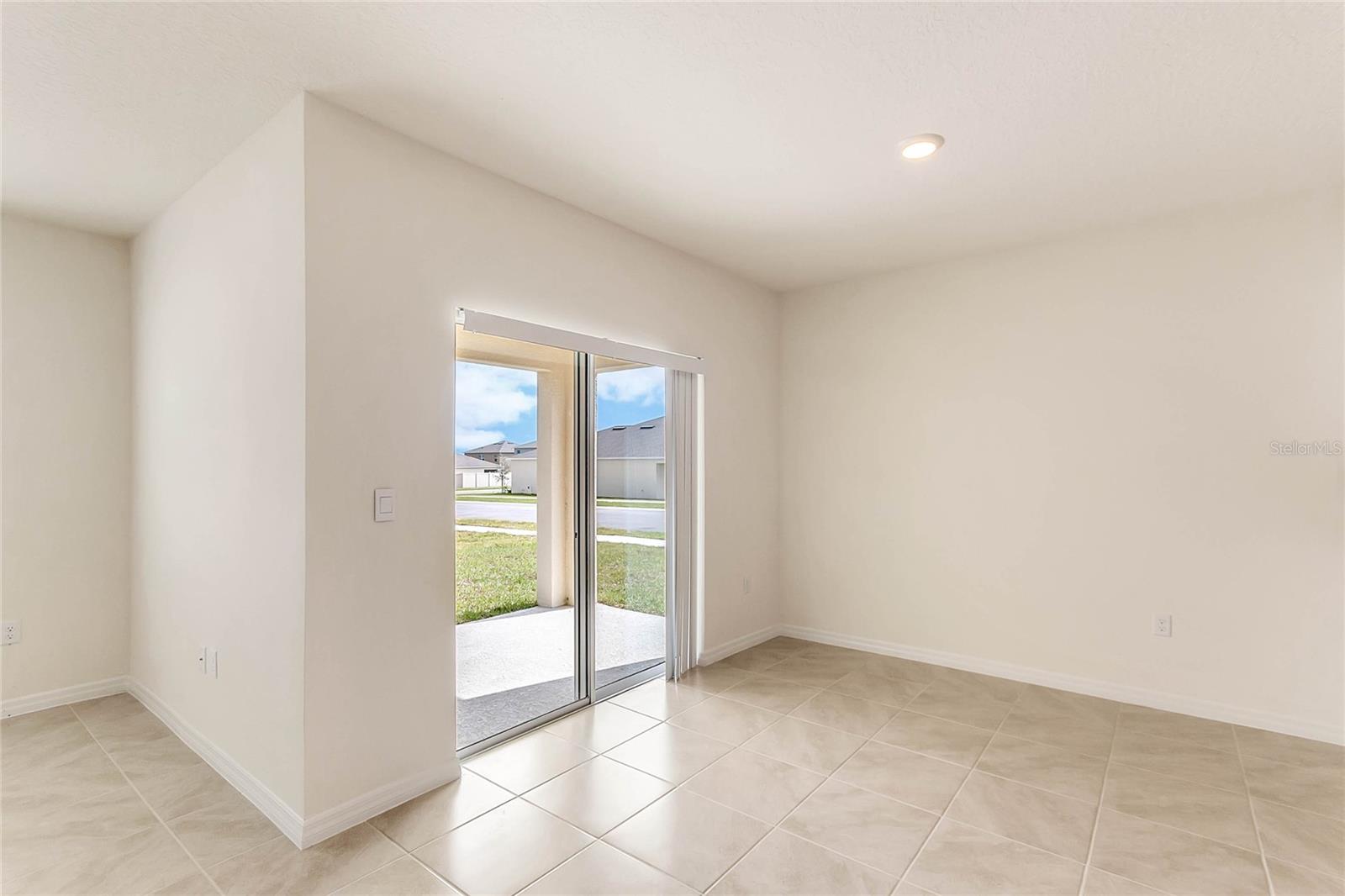 FOREST LAKE PH 1 - Residential Lease