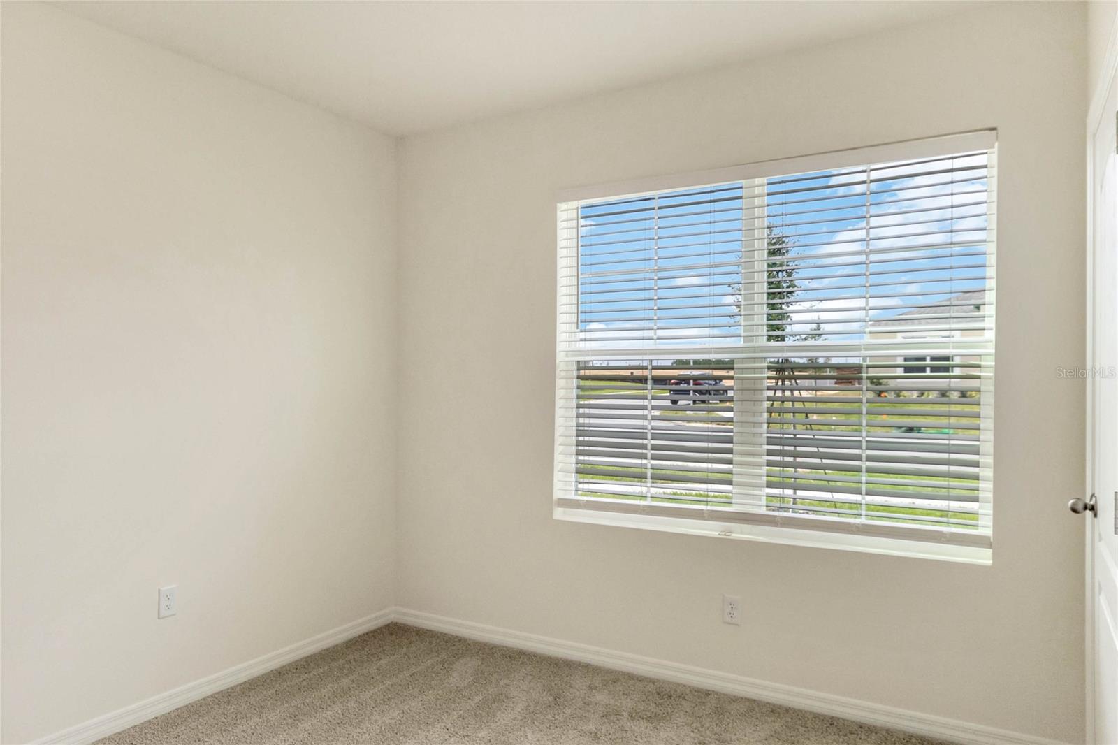 FOREST LAKE PH 1 - Residential Lease