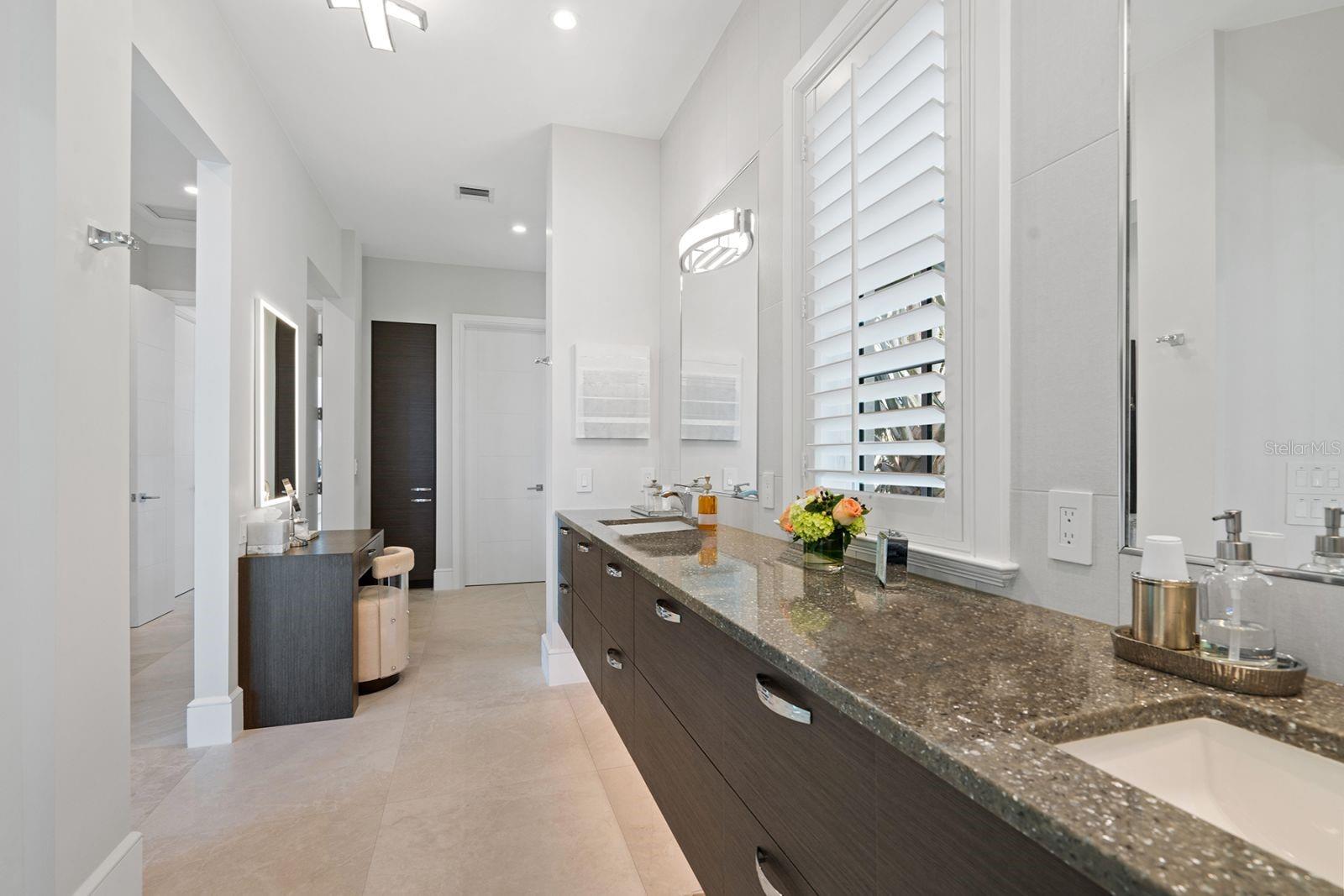 COUNTRY CLUB SHORES, UNIT 5, SEC 3 - Residential