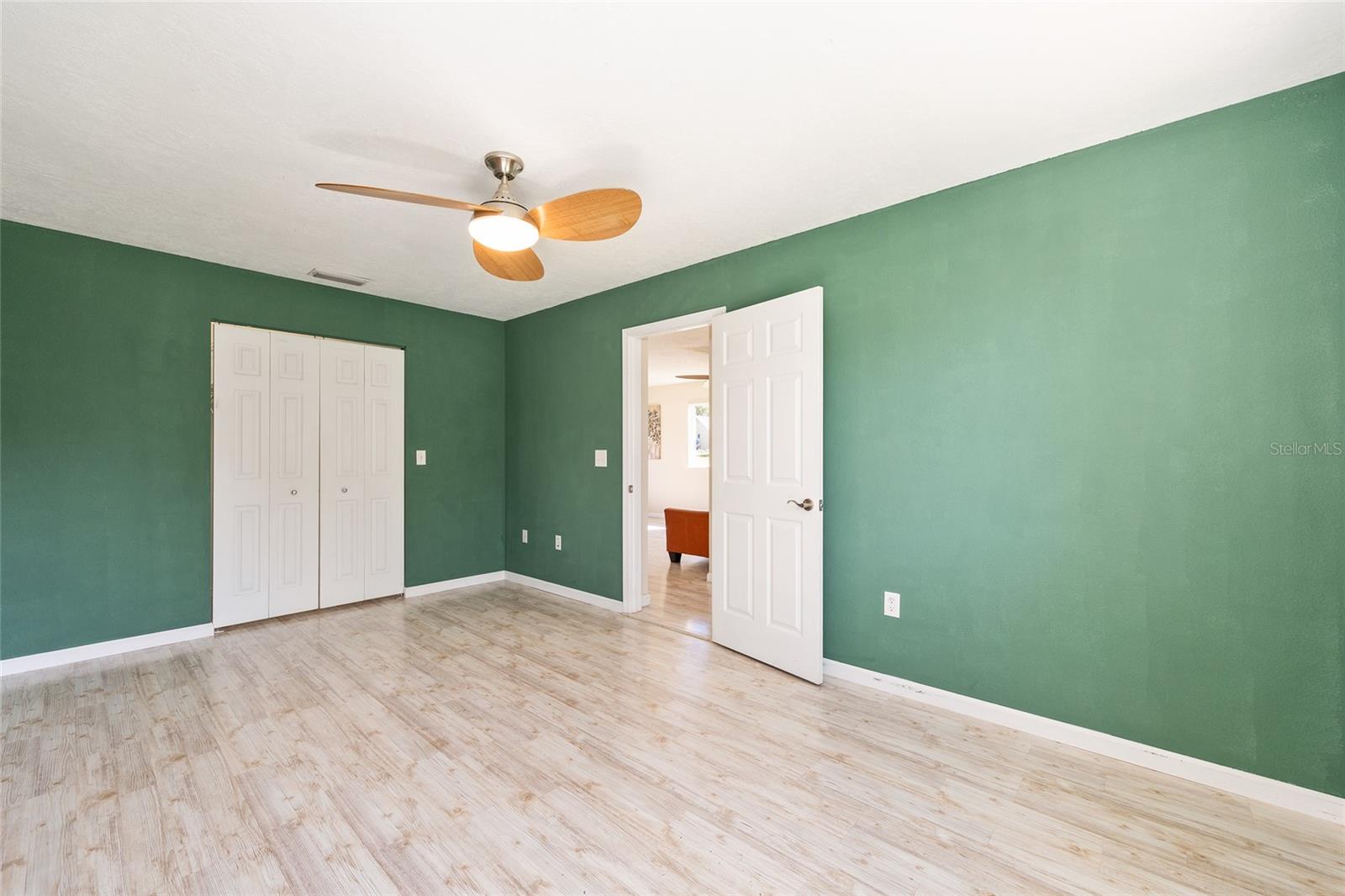 OAK RUN - Residential
