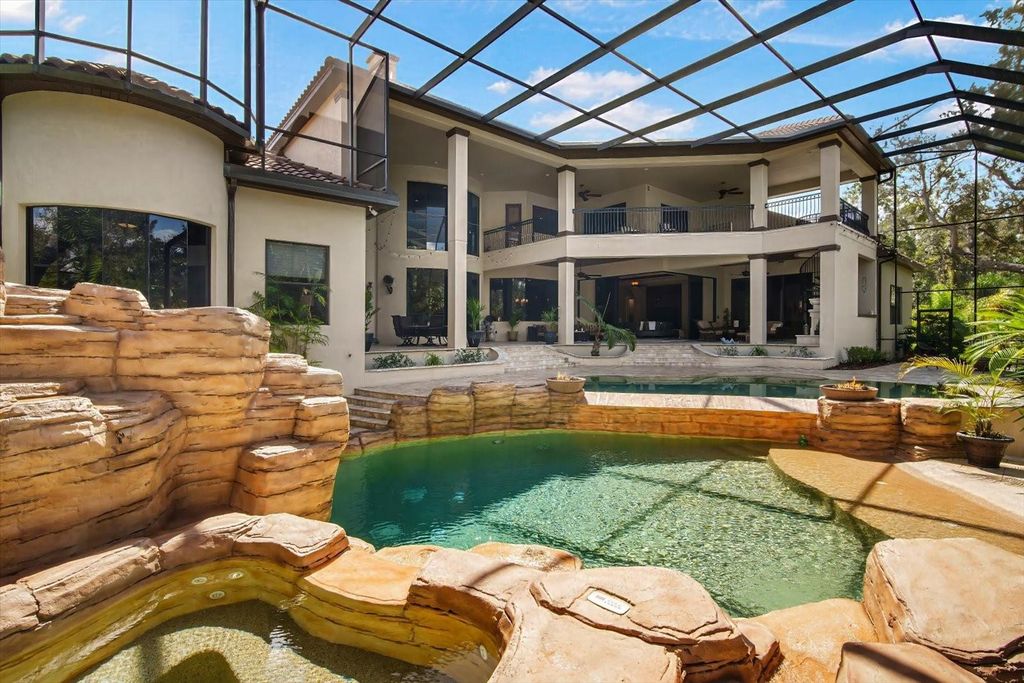 Photo of 16220 Ternglade Drive, Lithia, FL 33547 (MLS # TB8436306)