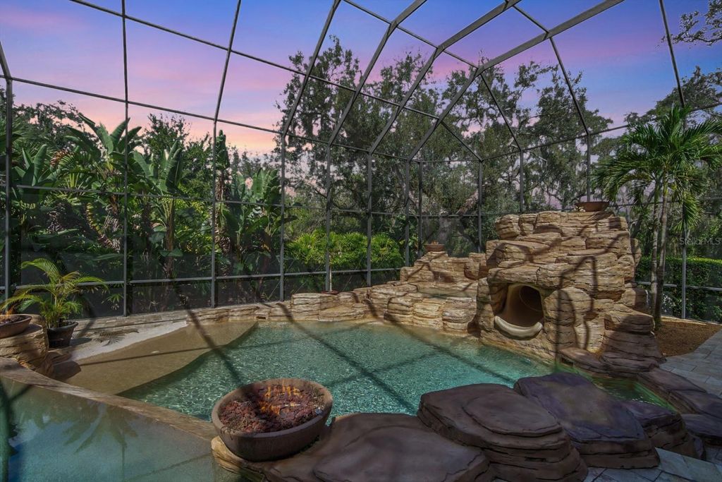 Photo of 16220 Ternglade Drive, Lithia, FL 33547 (MLS # TB8436306)