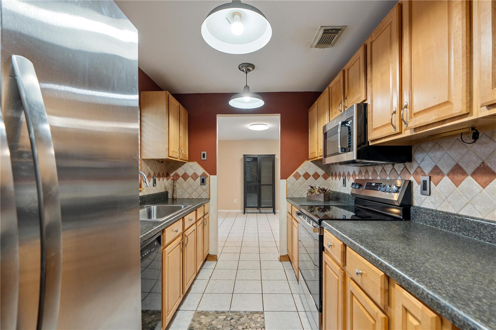 SPRING HILL - Residential