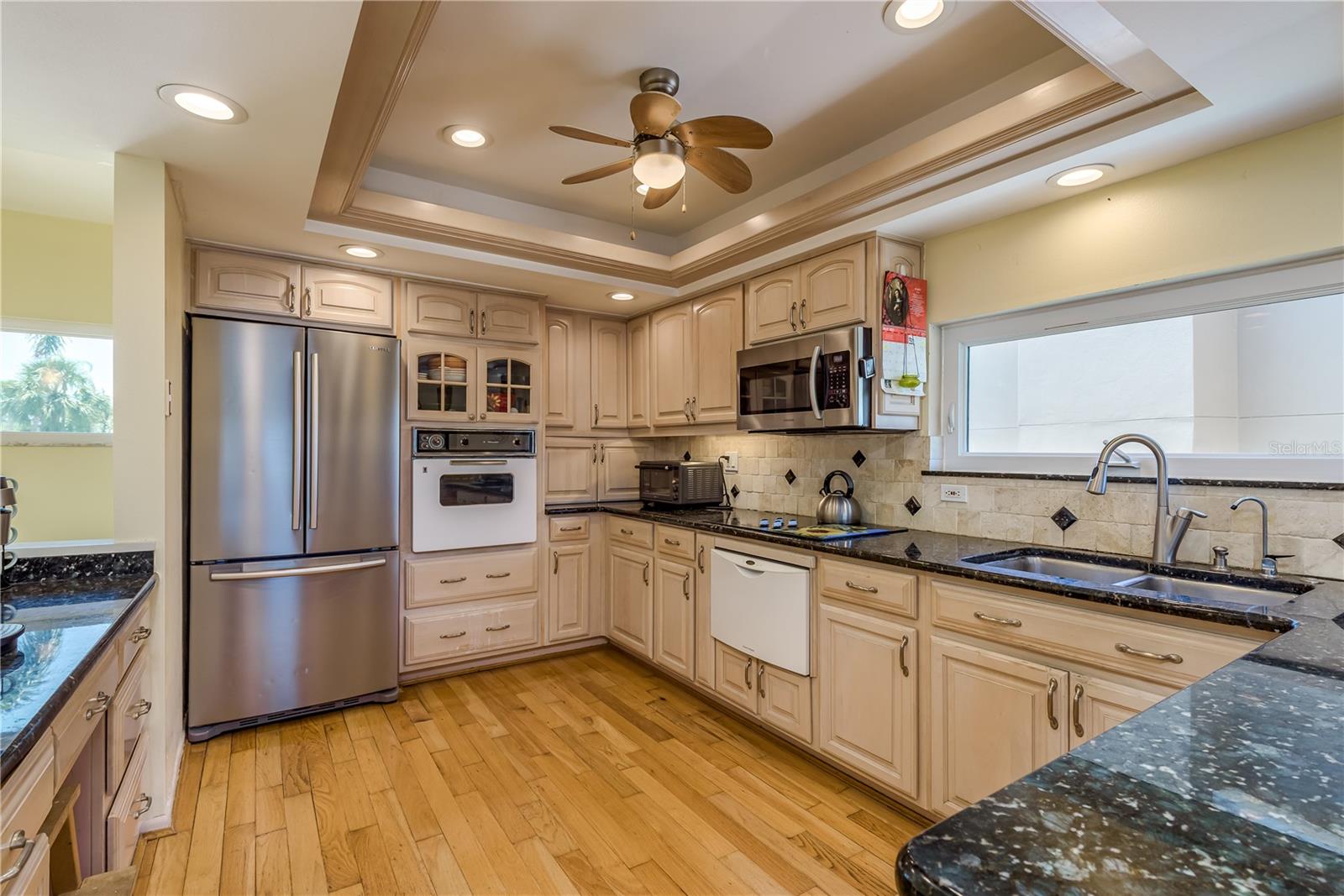 BELLEVUE ESTATES ISLAND 1ST ADD - Residential