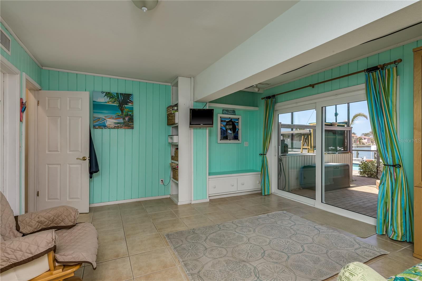 BELLEVUE ESTATES ISLAND 1ST ADD - Residential