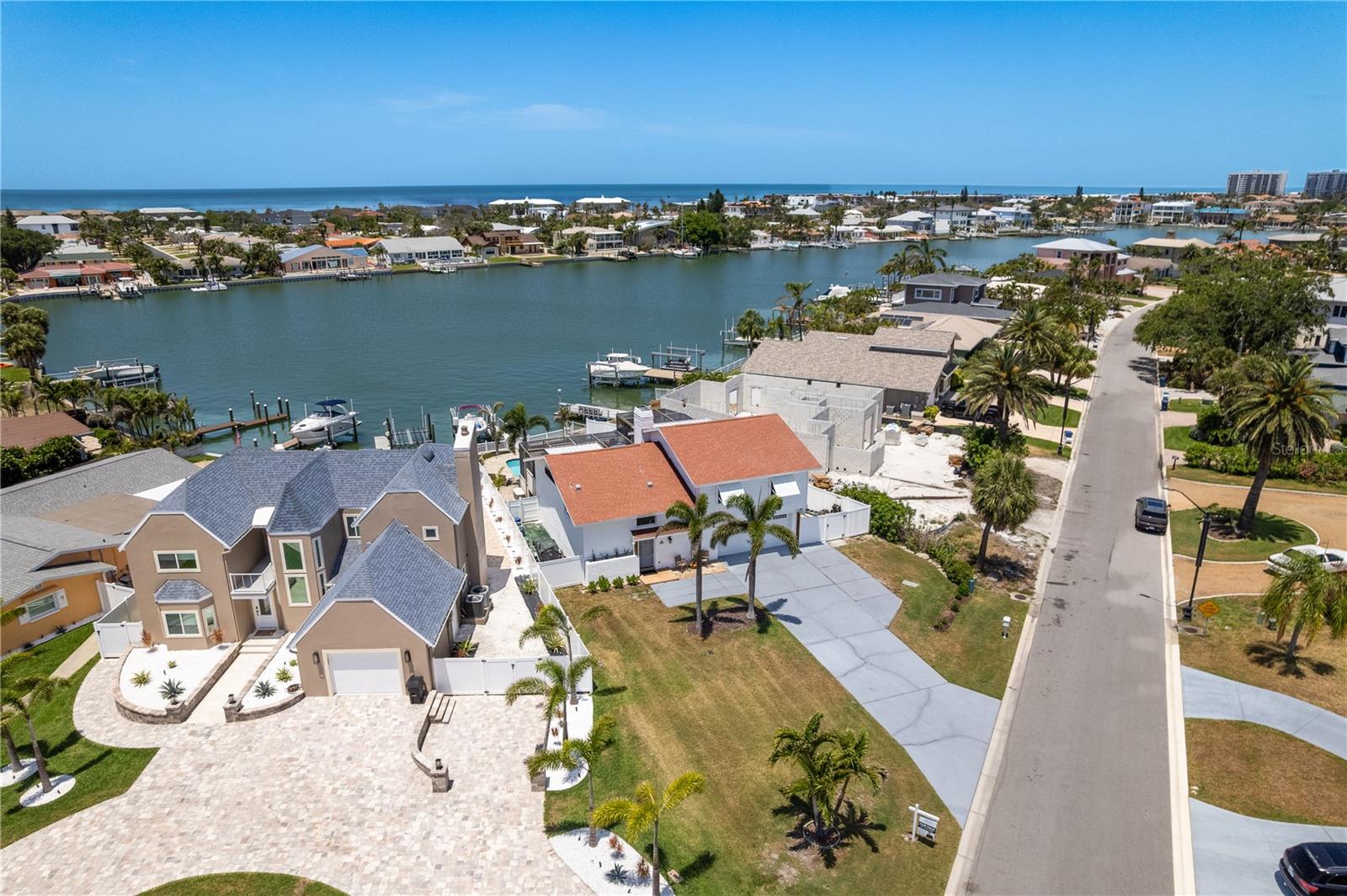 BELLEVUE ESTATES ISLAND 1ST ADD - Residential