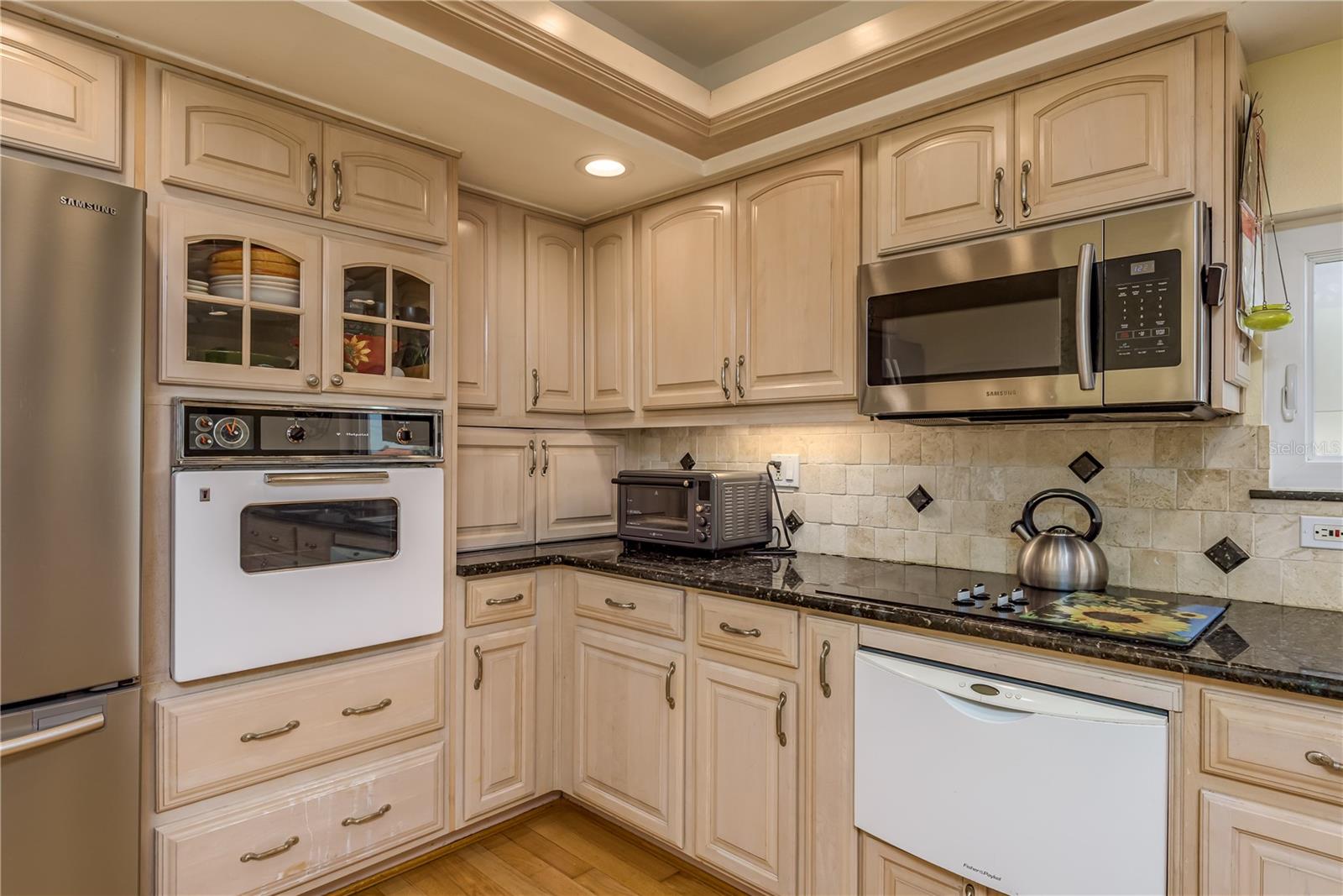 BELLEVUE ESTATES ISLAND 1ST ADD - Residential