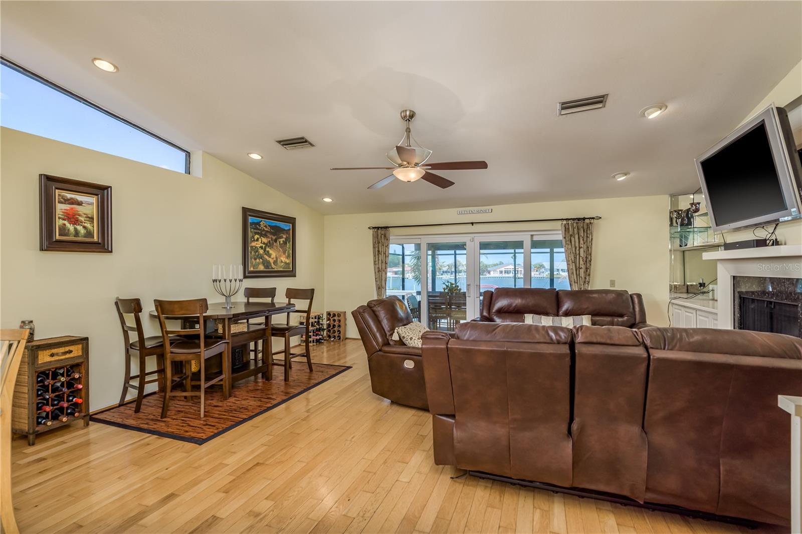 BELLEVUE ESTATES ISLAND 1ST ADD - Residential