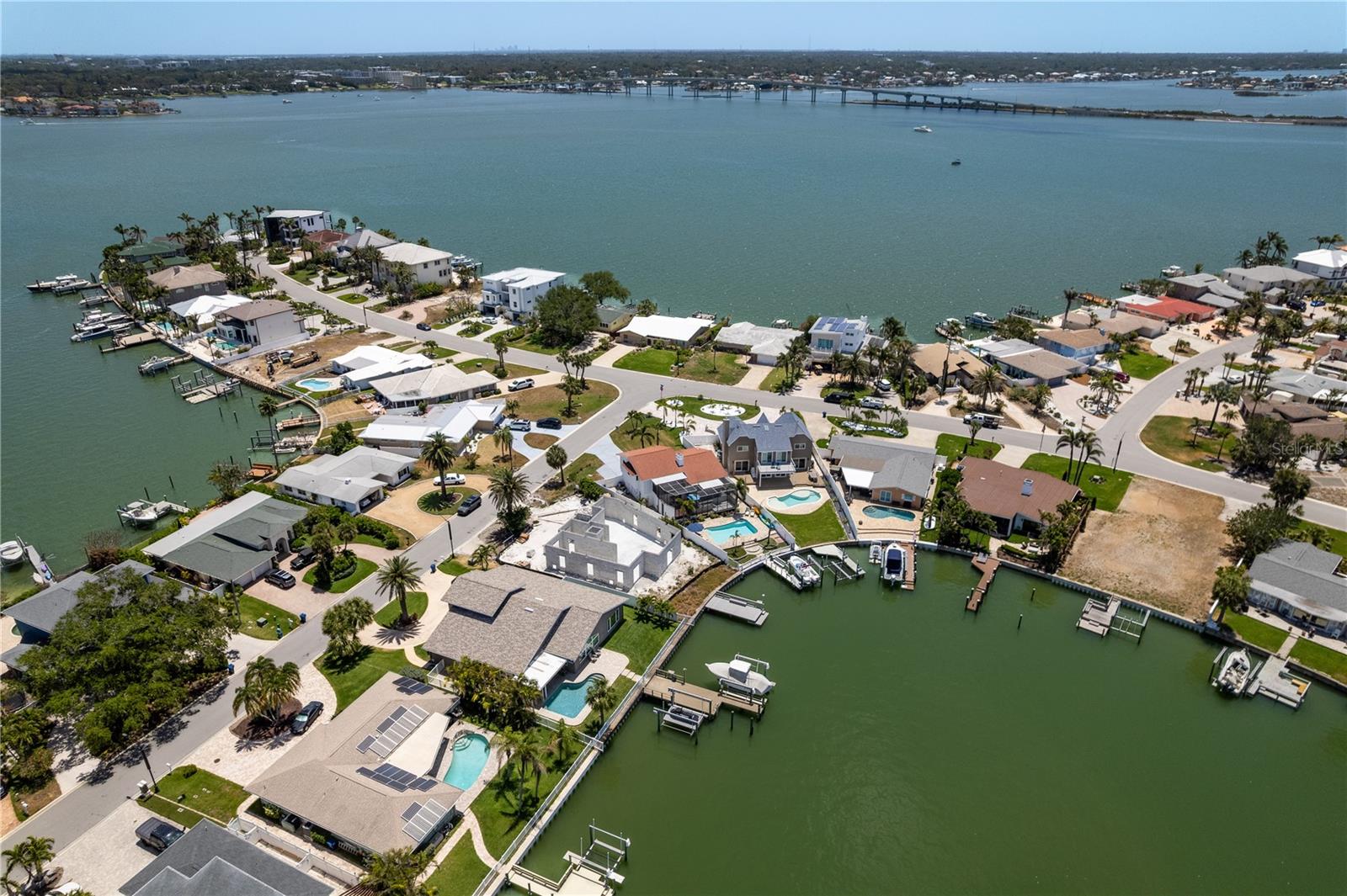 BELLEVUE ESTATES ISLAND 1ST ADD - Residential