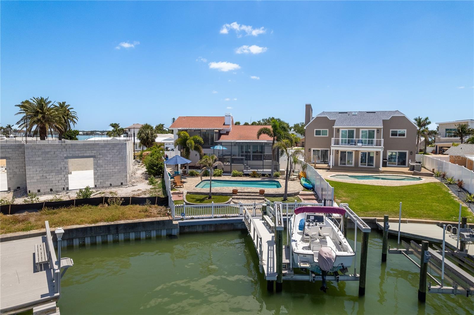 BELLEVUE ESTATES ISLAND 1ST ADD - Residential