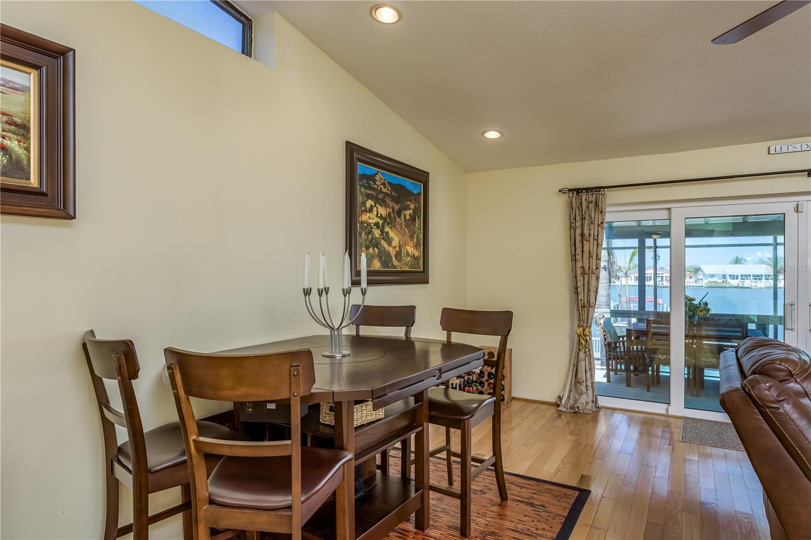 BELLEVUE ESTATES ISLAND 1ST ADD - Residential