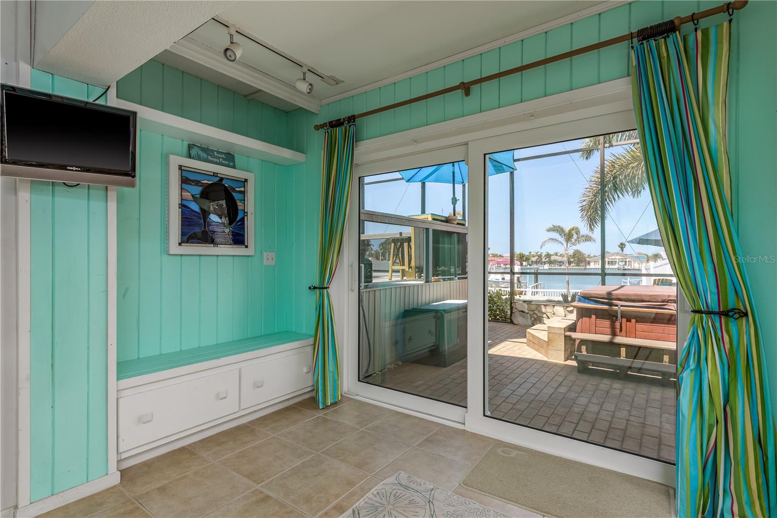 BELLEVUE ESTATES ISLAND 1ST ADD - Residential