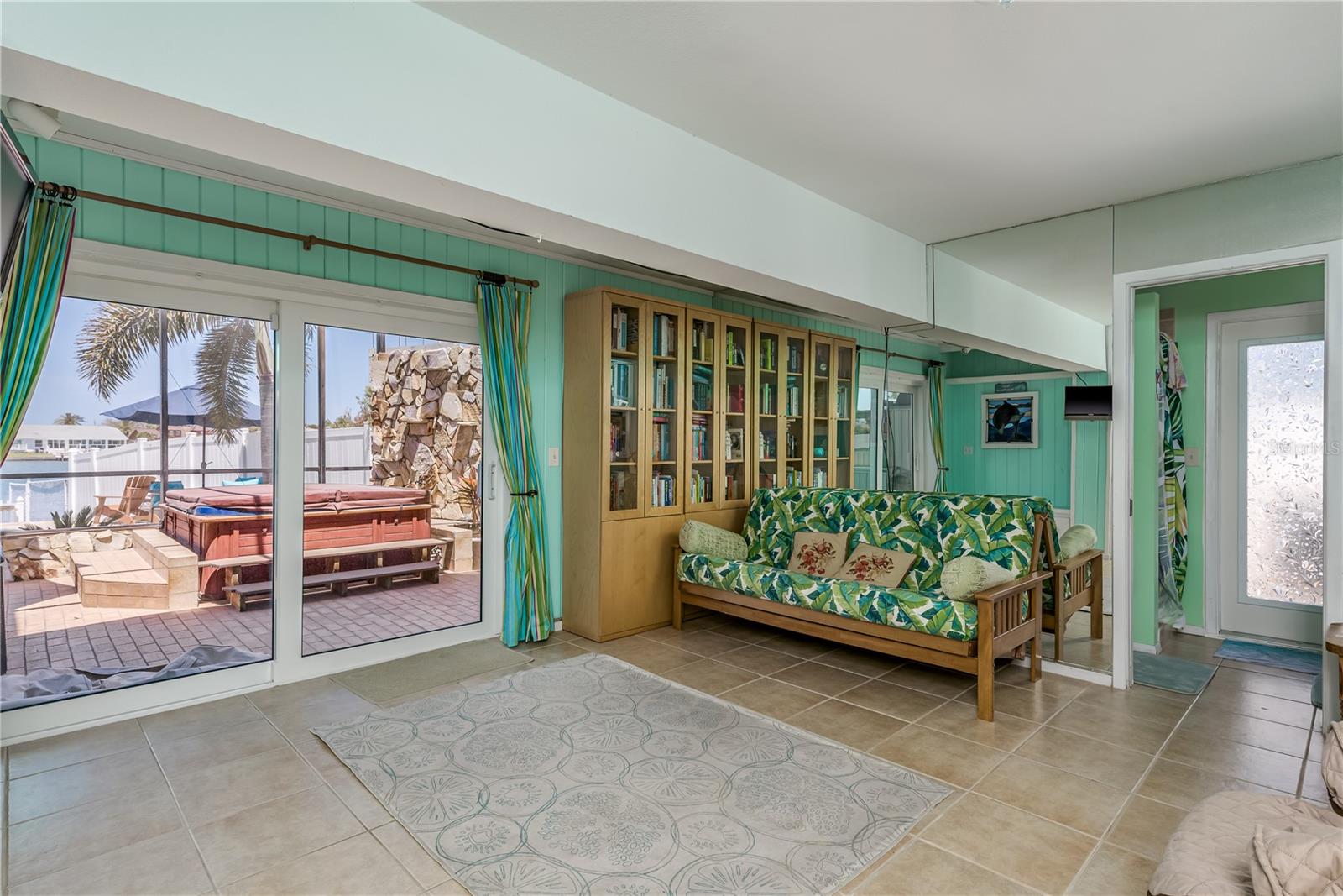 BELLEVUE ESTATES ISLAND 1ST ADD - Residential