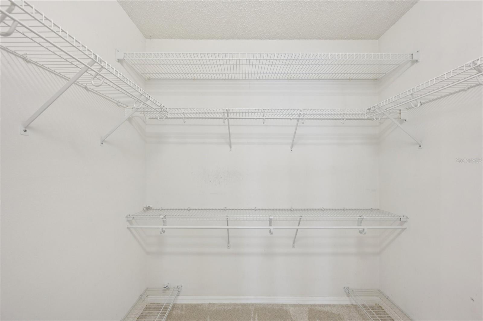 DEER HOLLOW - Residential