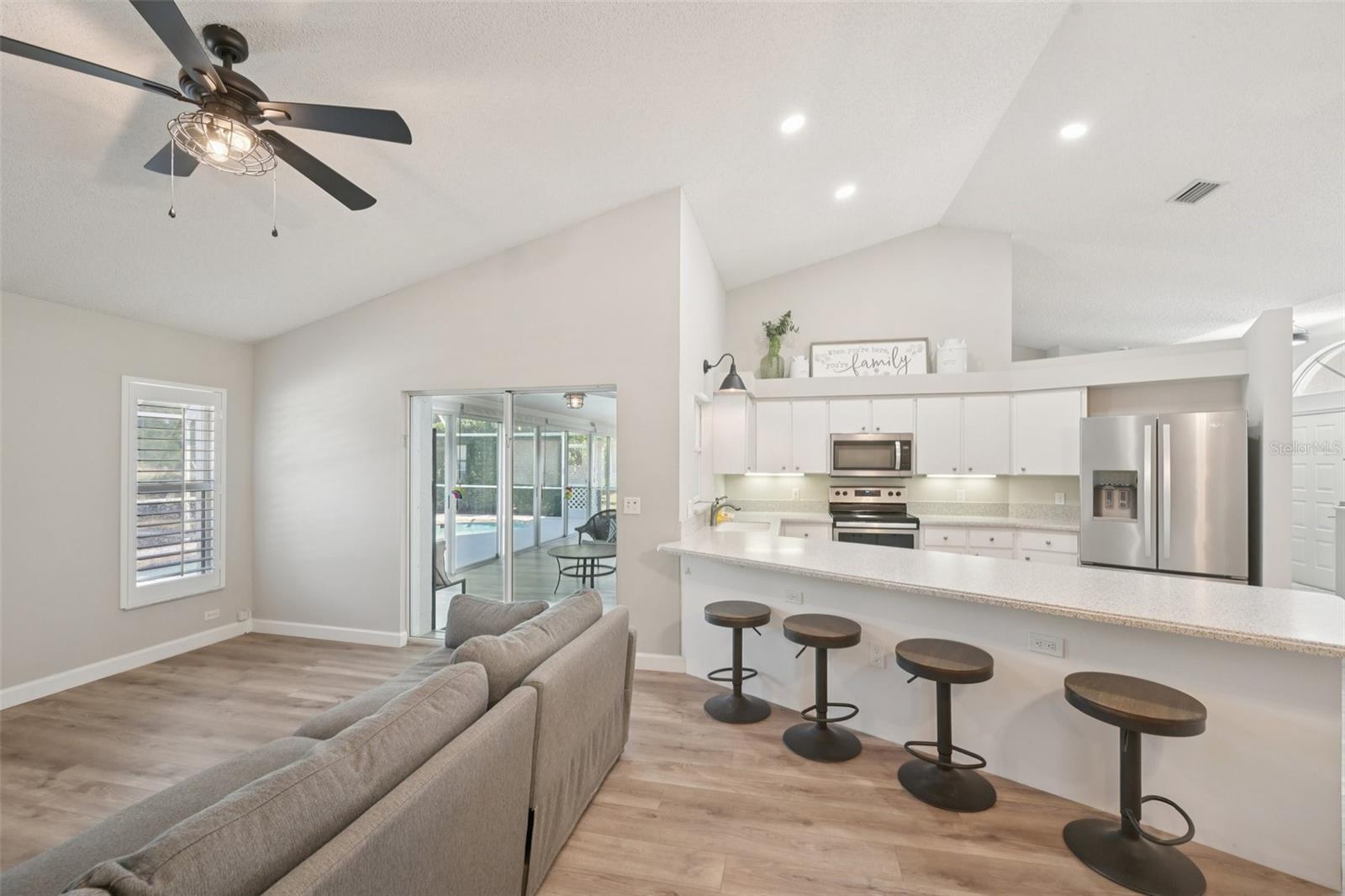 DEER HOLLOW - Residential