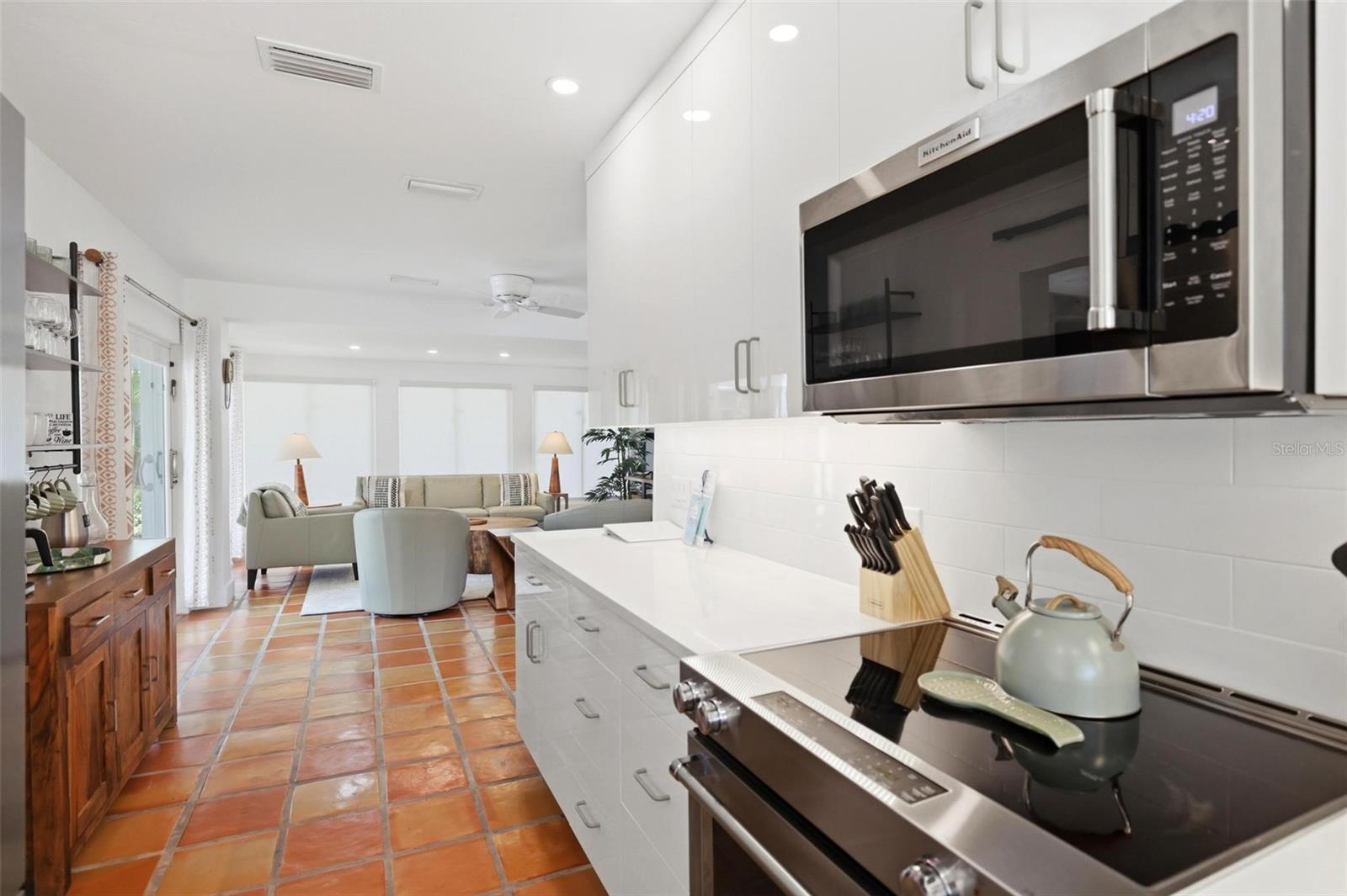 SAINT ARMANDS DIV JOHN RINGLING ESTATES - Residential