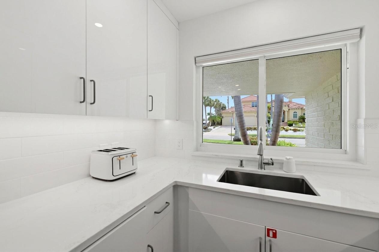 SAINT ARMANDS DIV JOHN RINGLING ESTATES - Residential