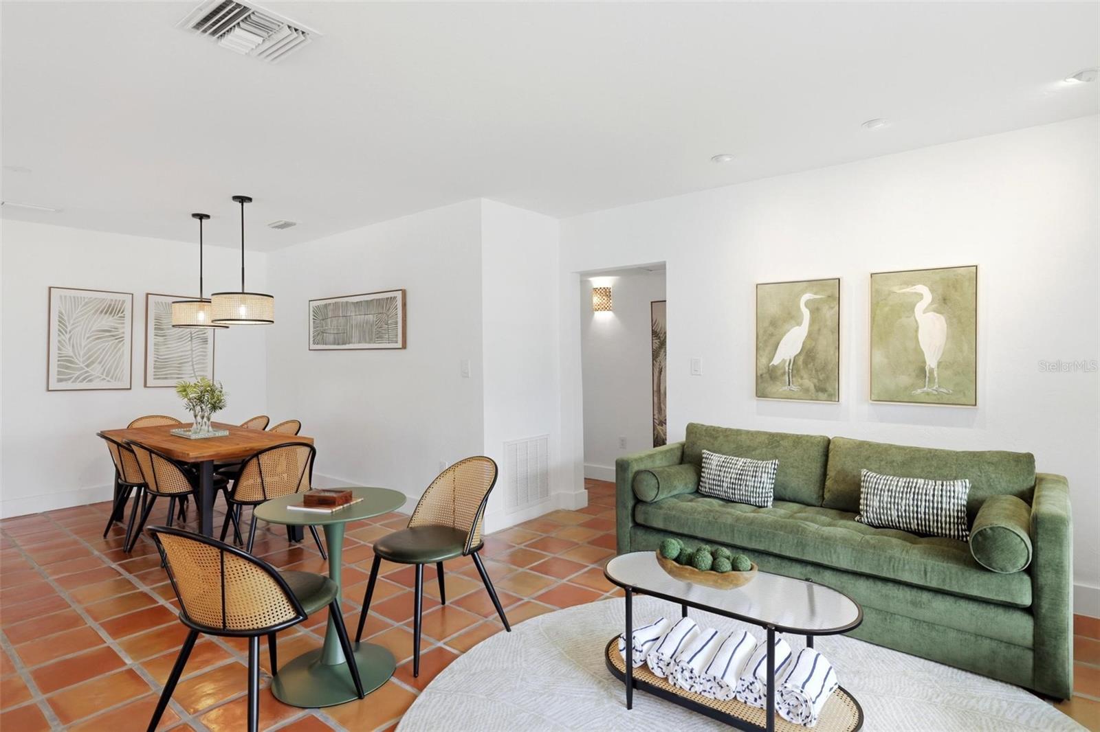 SAINT ARMANDS DIV JOHN RINGLING ESTATES - Residential