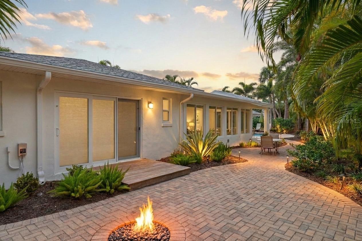 SAINT ARMANDS DIV JOHN RINGLING ESTATES - Residential
