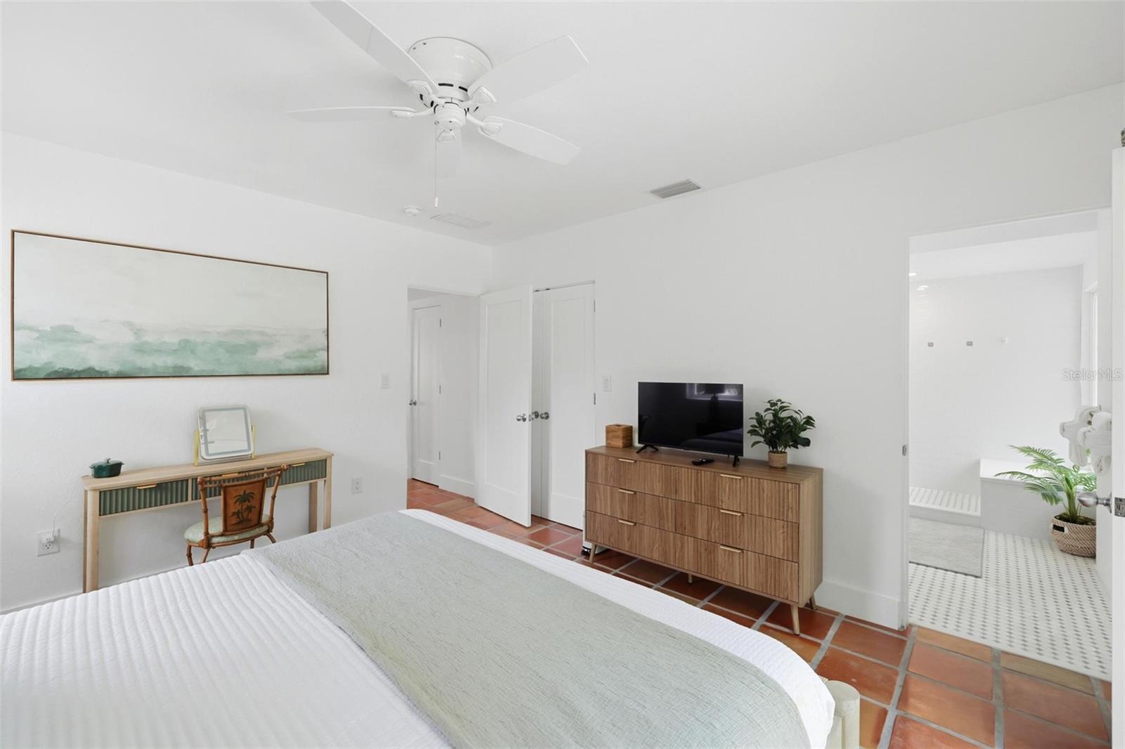 SAINT ARMANDS DIV JOHN RINGLING ESTATES - Residential