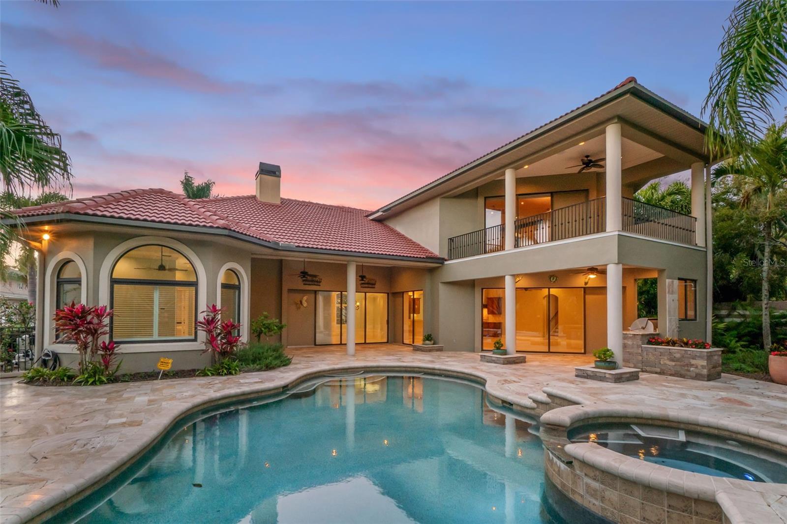 SUNSET PLACE - Residential