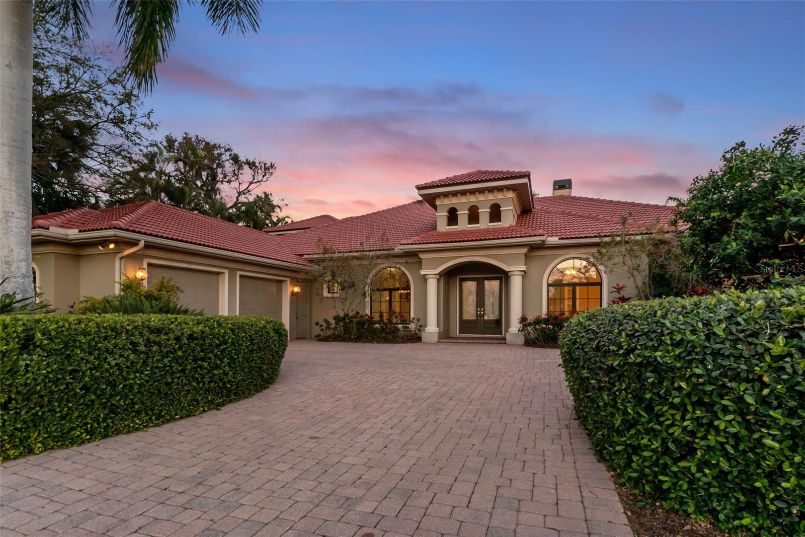 SUNSET PLACE - Residential